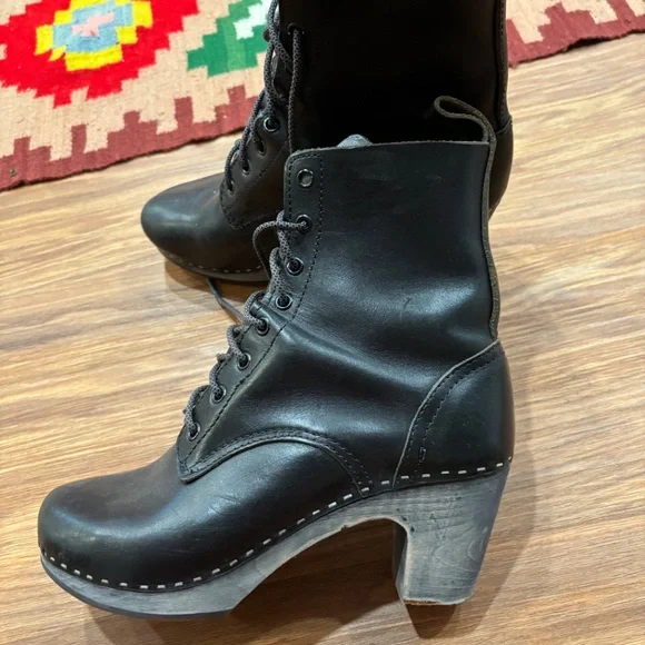 hasbeen clog boot - Picture 3 of 4